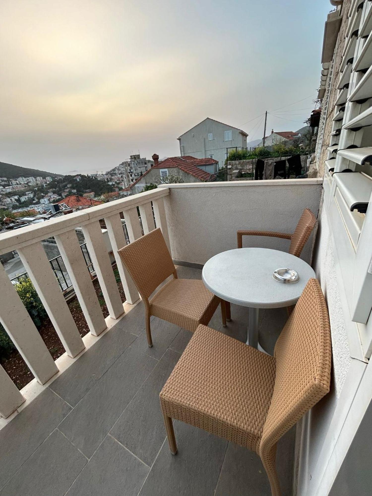 Perina Apartment - Free Parking Dubrovnik Eksteriør billede